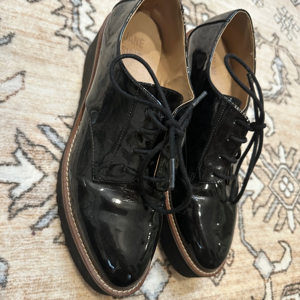 Black Patent Leather Women’s Shoes